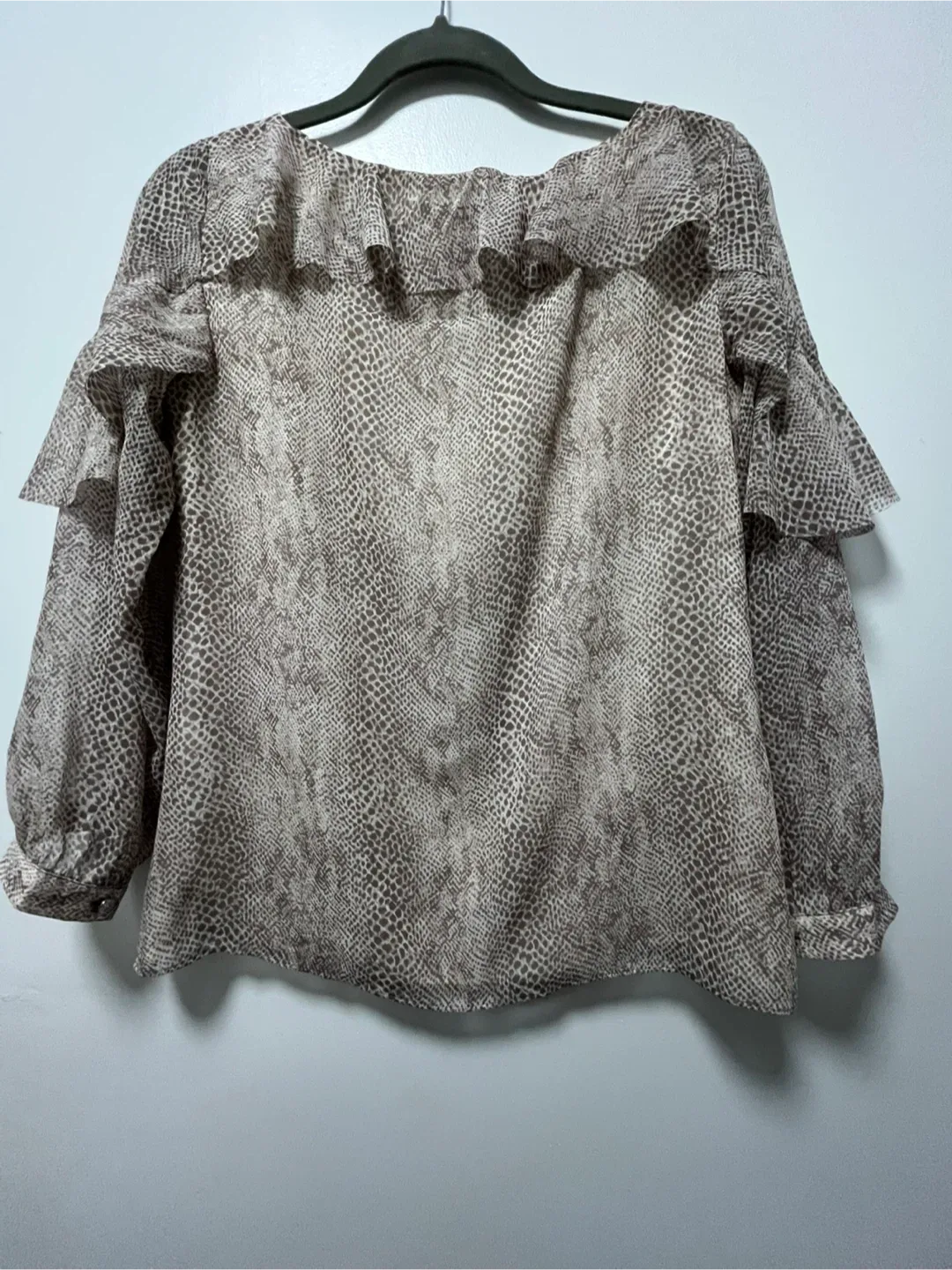 Banana Republic XS Snakeskin Print Blouse image indicator(4)