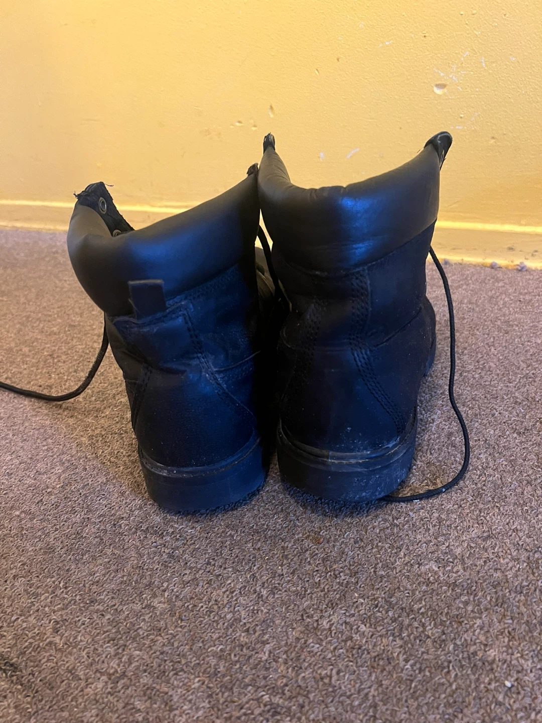 Men’s Size 11 Black Timberland Boots - photo 5