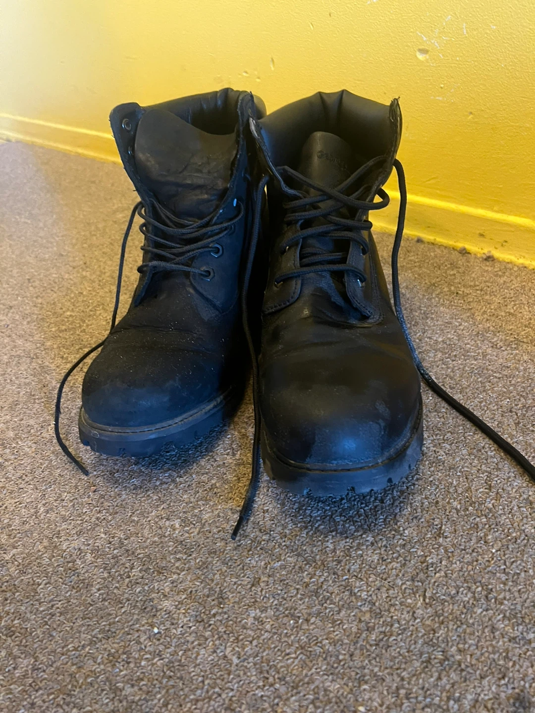Men’s Size 11 Black Timberland Boots - photo 2