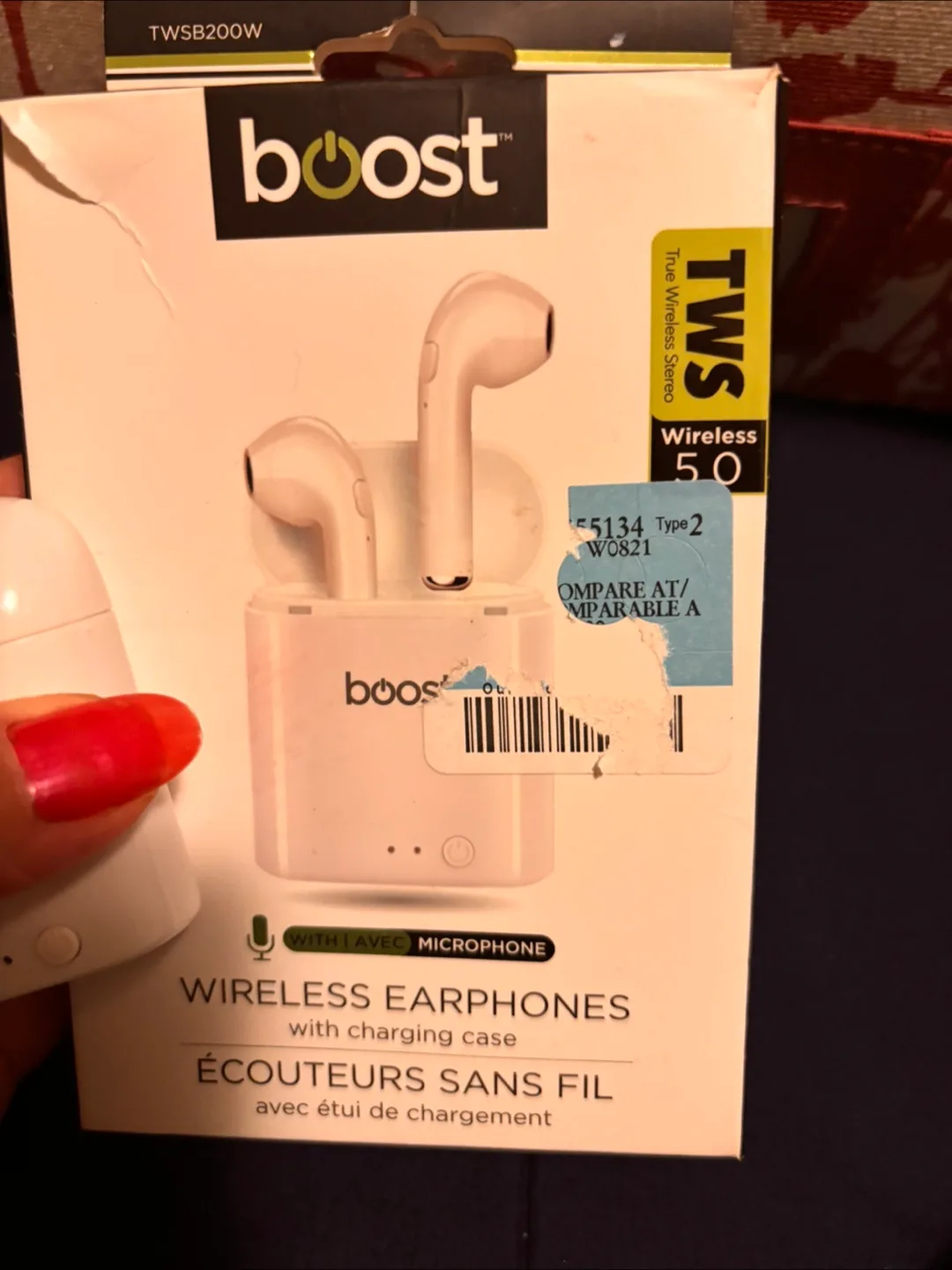 Boost Wireless Earphones with Charging Case - White image indicator(3)