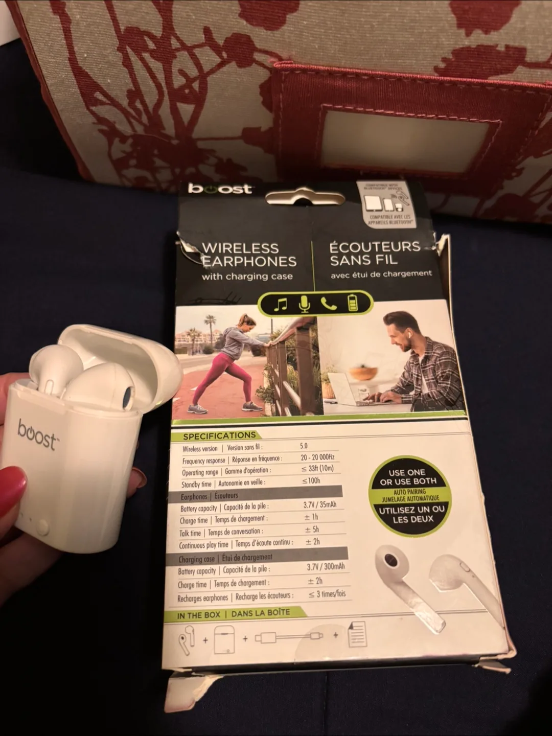 Boost Wireless Earphones with Charging Case - White image indicator(2)