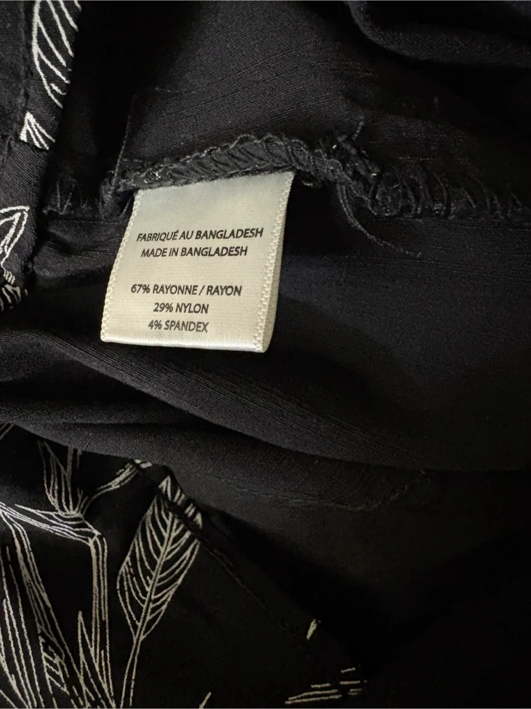 Classic Editions XL/TG Black Floral Capri Pants image indicator(3)