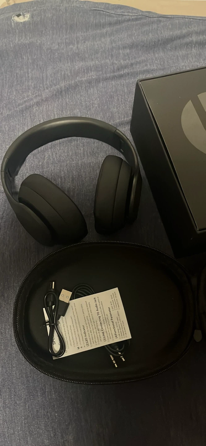 Beats Studio Pro Black Headphones - photo 2