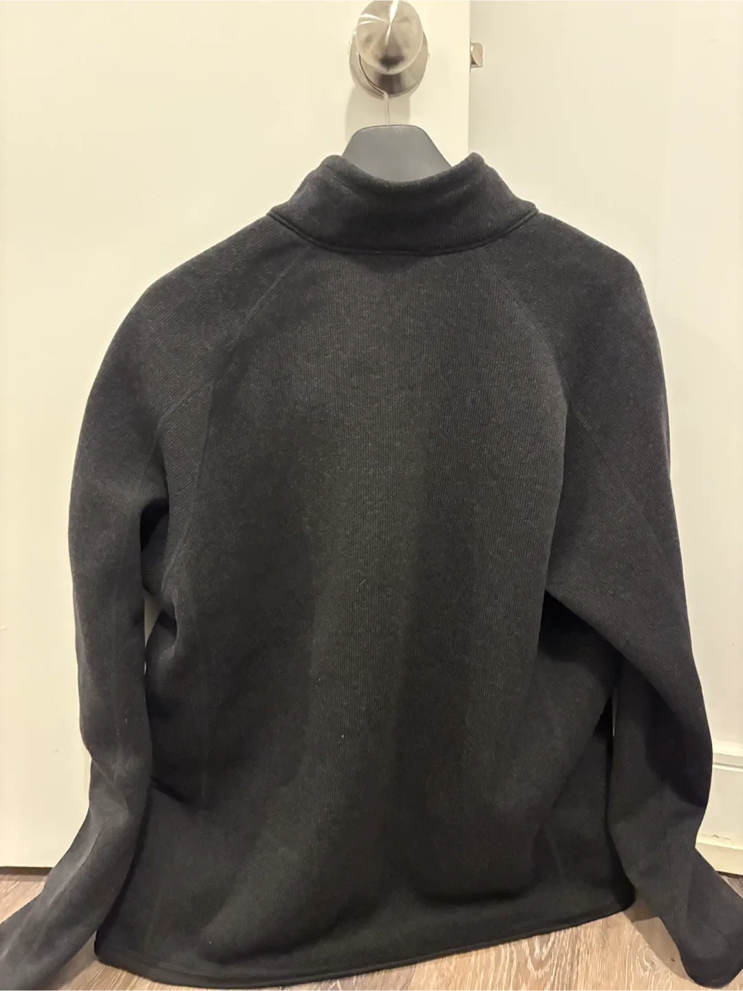 Patagonia Fleece Jacket - Size L image indicator(3)