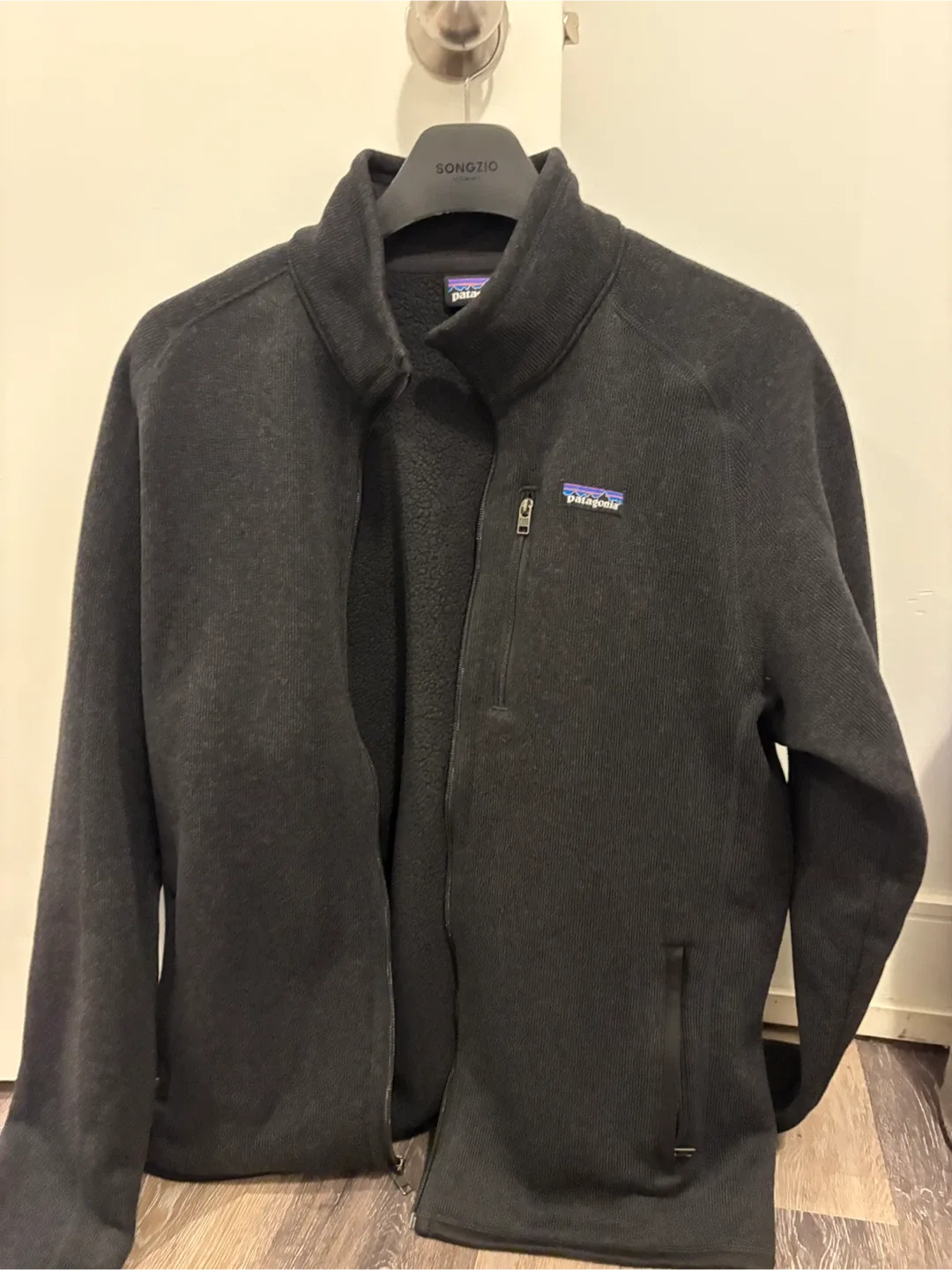 Patagonia Fleece Jacket - Size L thumbnail