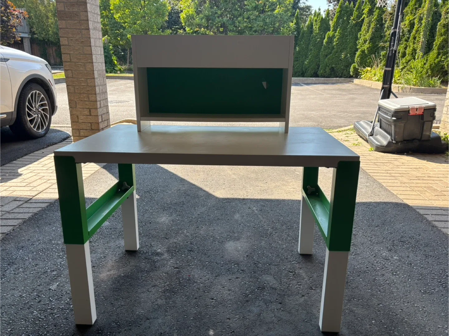 IKEA’s PAHL desk and chair (white/green) with add-on unit image indicator(7)