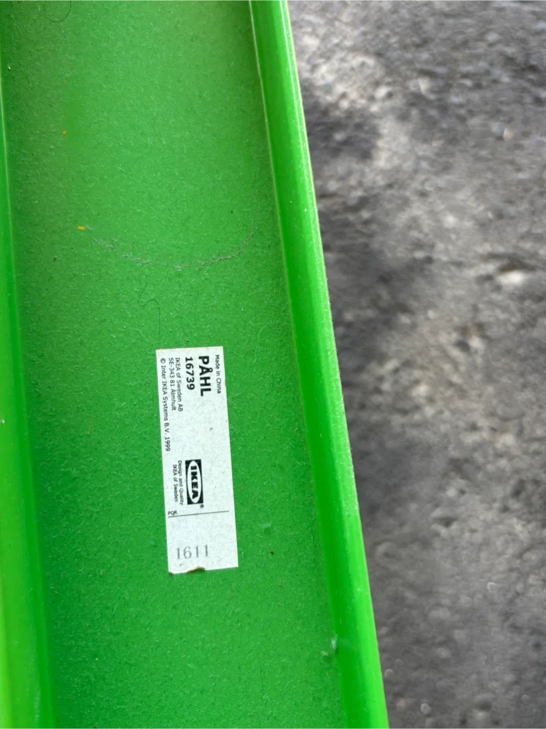 IKEA’s PAHL desk and chair (white/green) with add-on unit image indicator(8)