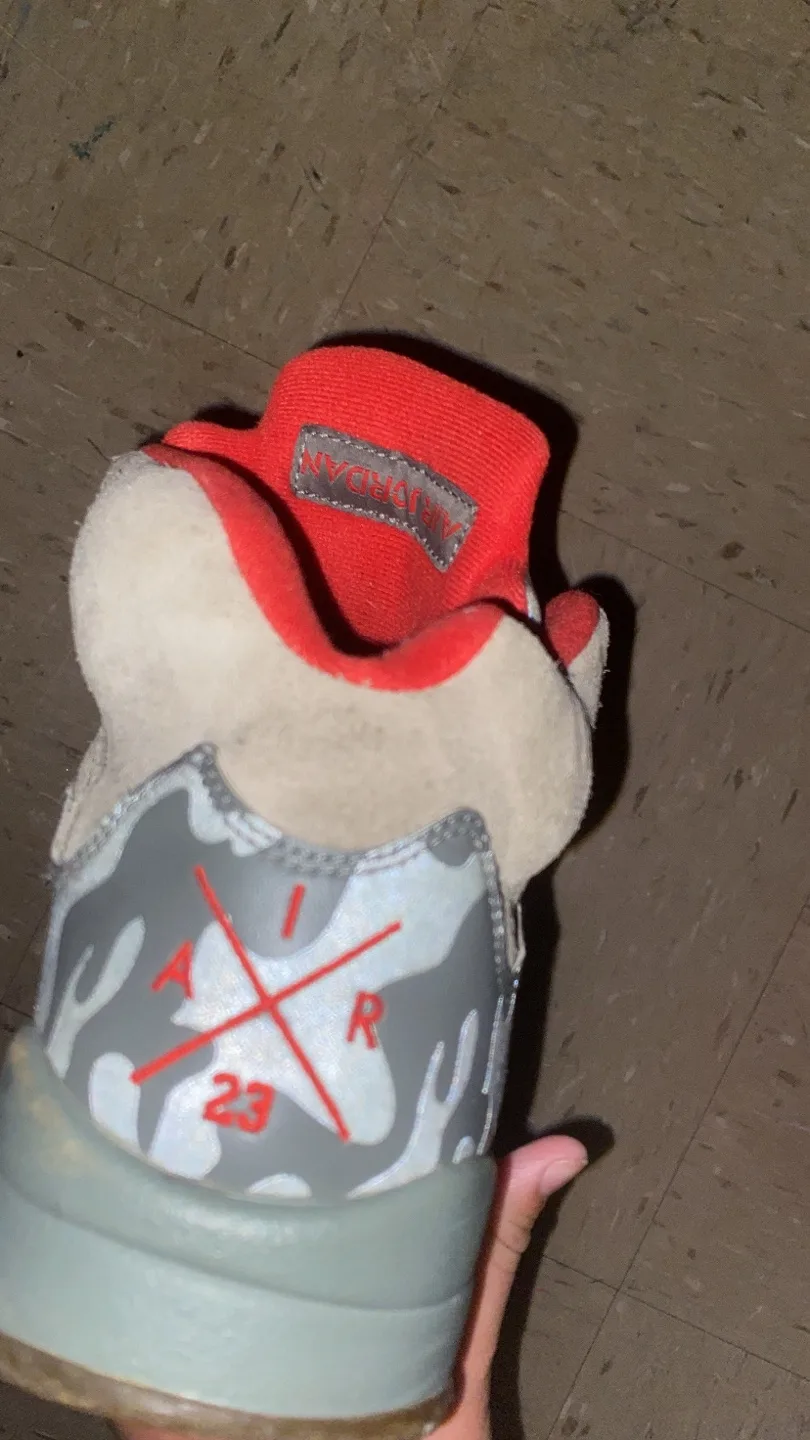 Air Jordan 5 Retro Raging Bull image indicator(4)