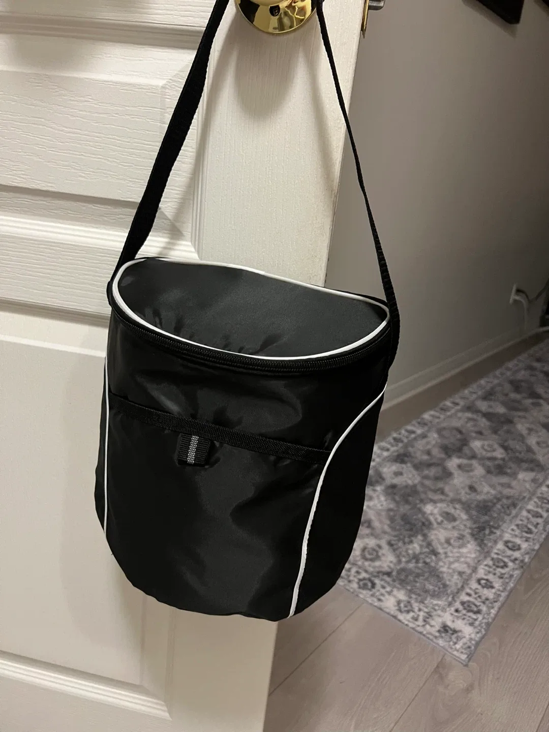 Black Insulated Lunch Bag - New! thumbnail