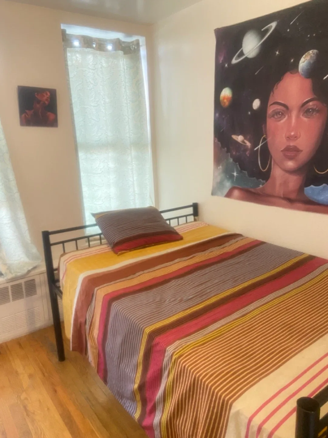 Renting a 1 bedroom inn a 2 bedroom apartment image indicator(2)