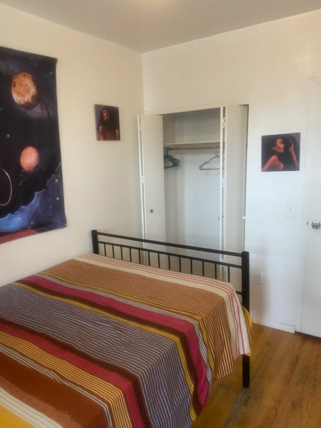 Renting a 1 bedroom inn a 2 bedroom apartment image indicator(5)