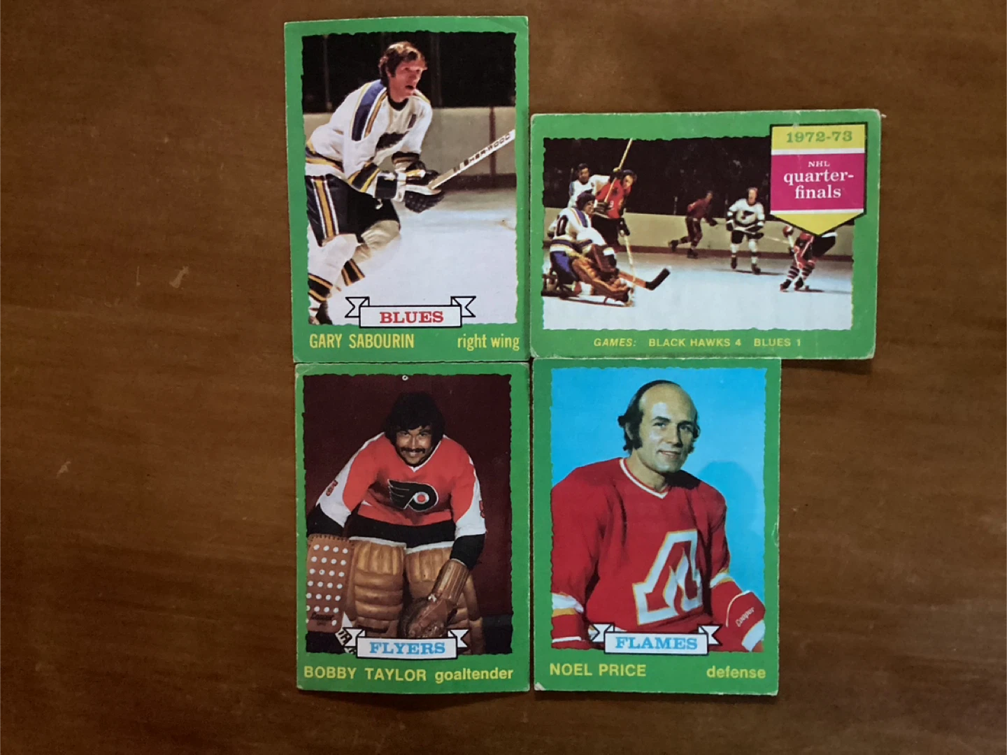 4 1972-73 O-PEE-CHEE NHL Trading Cards !