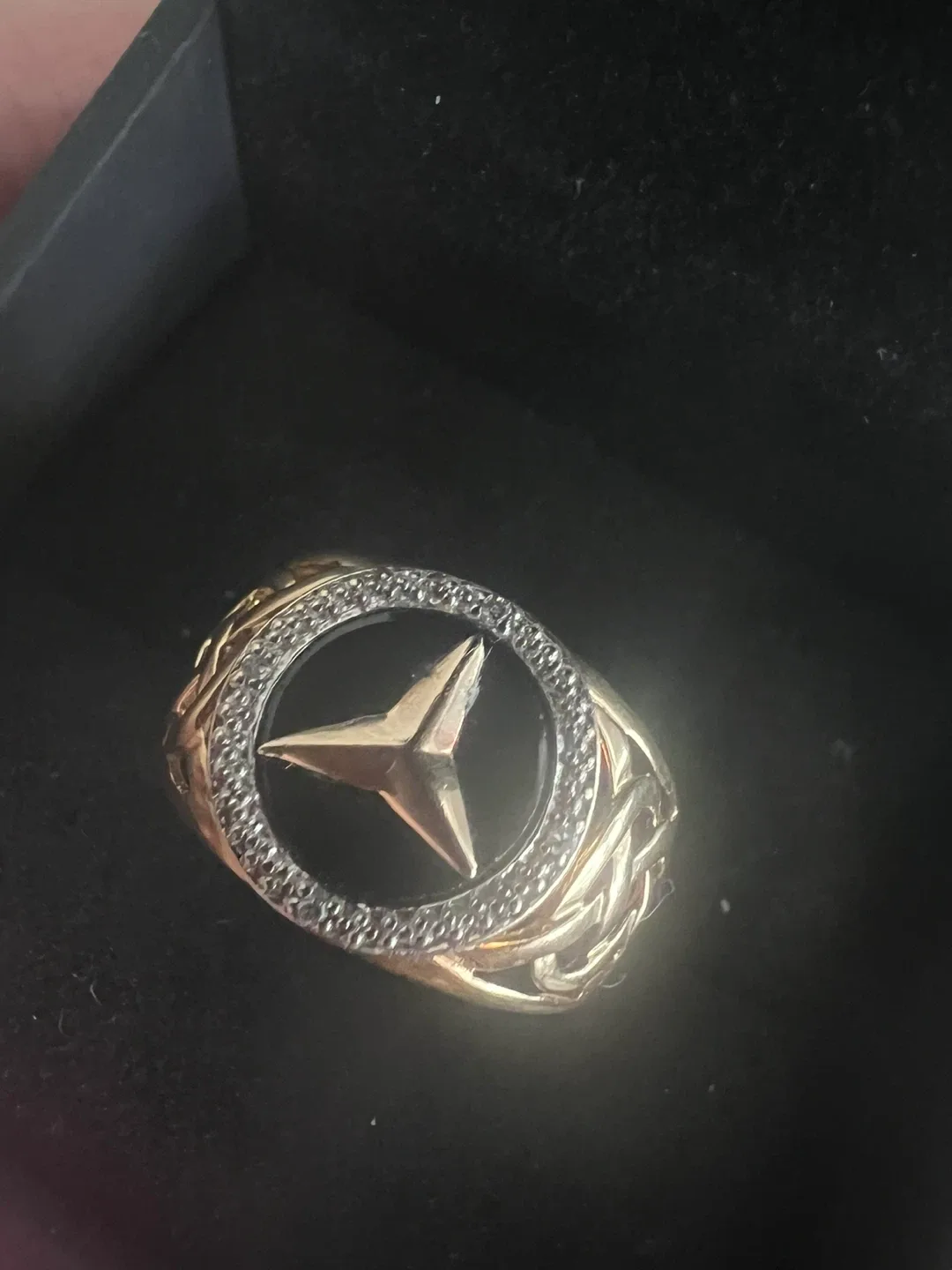 10 k Mercedes-Benz Gold Ring thumbnail