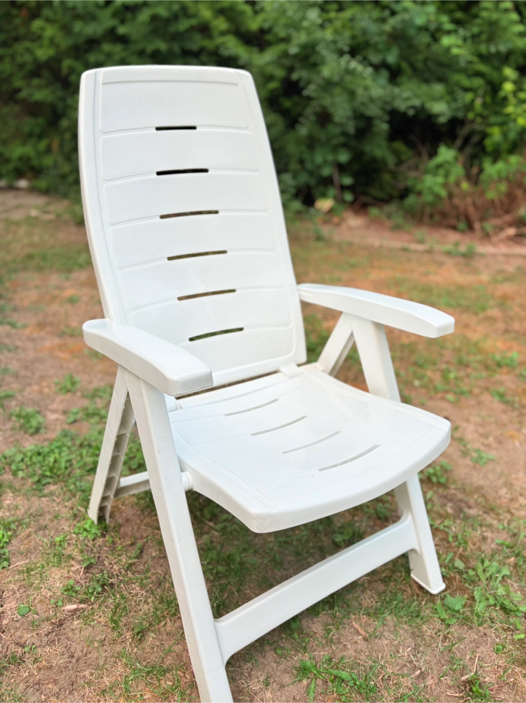 3+1 White Plastic Outdoor Chair - photo 3