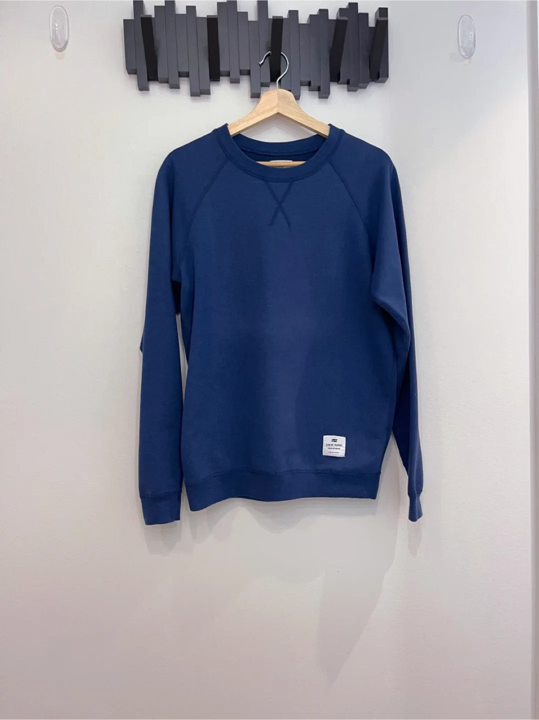 Men’s STR/KE MVMNT Sweatshirt- Size S thumbnail