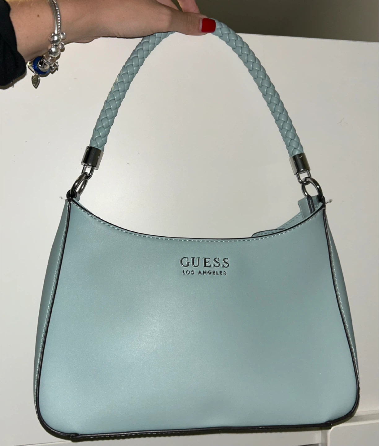 Guess Hand/Shoulder Bag