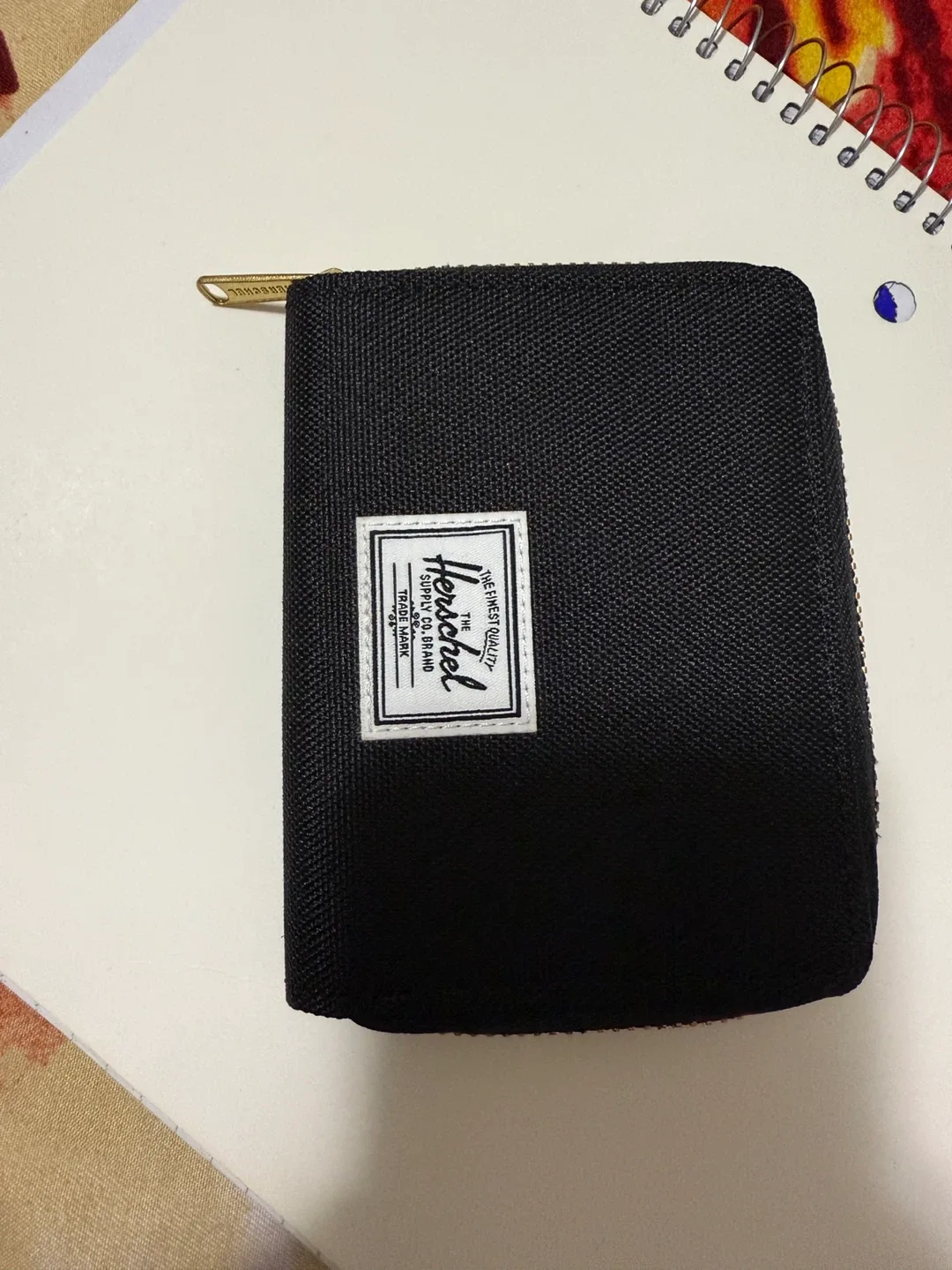 Herschel Black Wallet image indicator(3)
