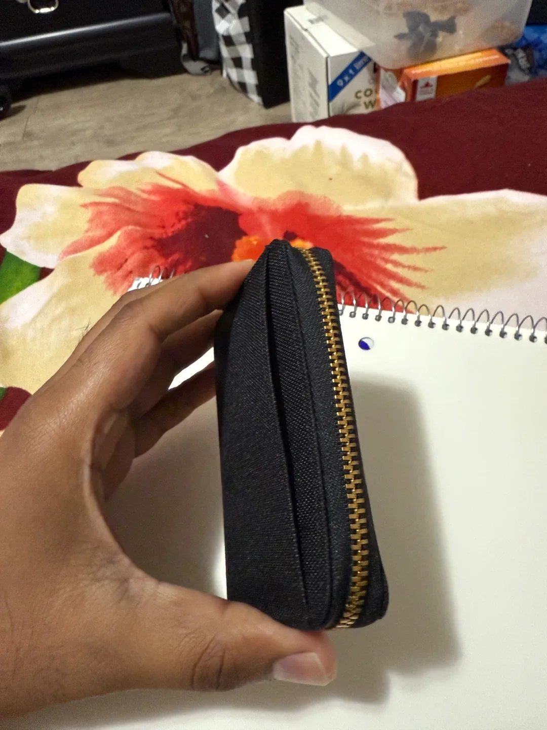 Herschel Black Wallet image indicator(4)