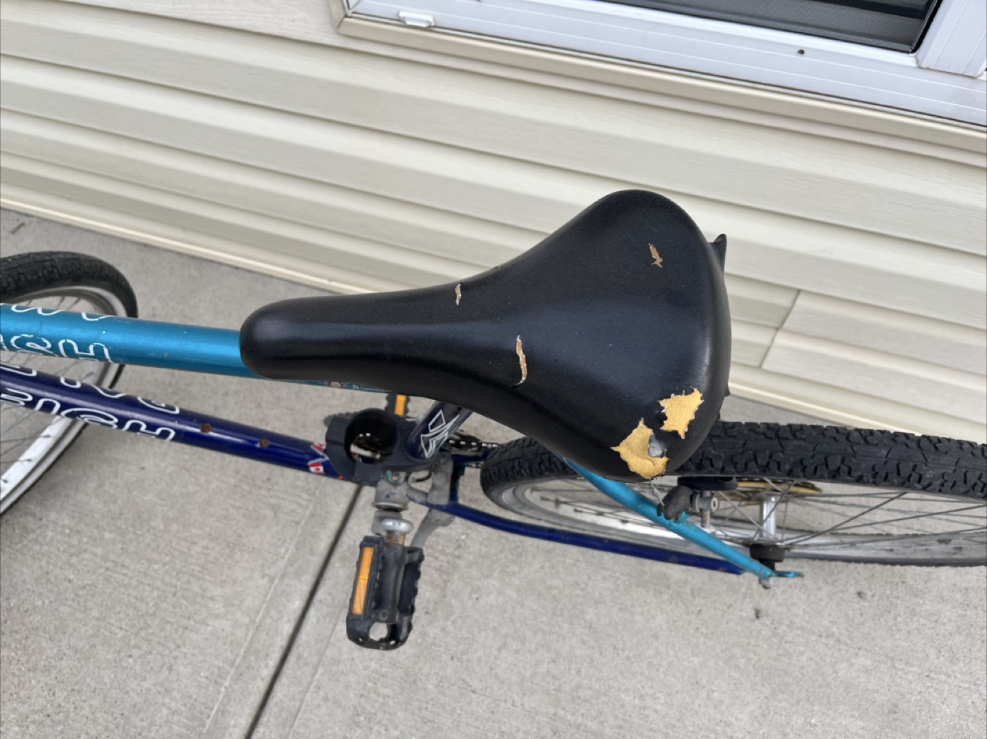 Raleigh Rush 21-Speed Bike - photo 2