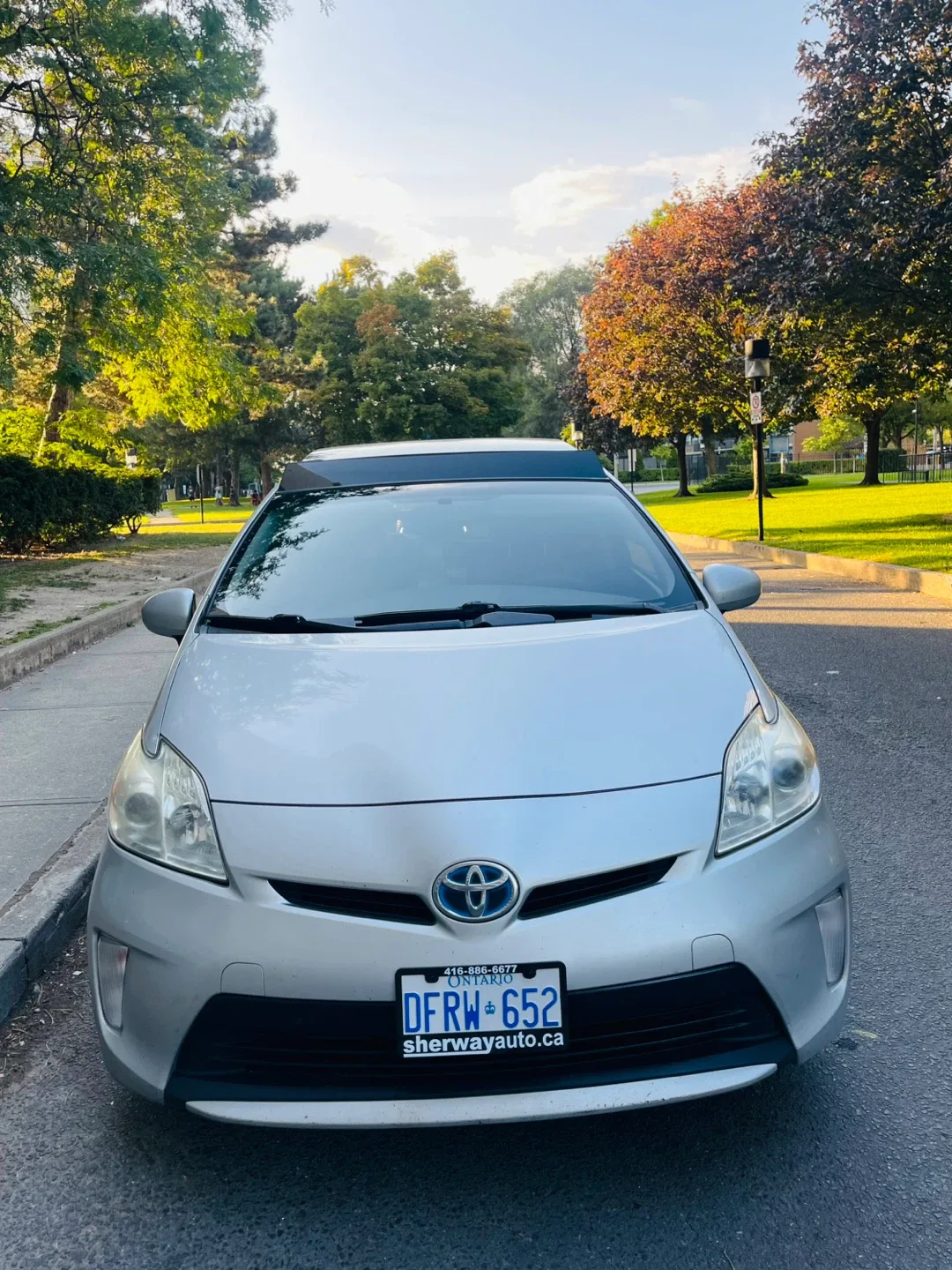 Silver Toyota Prius thumbnail