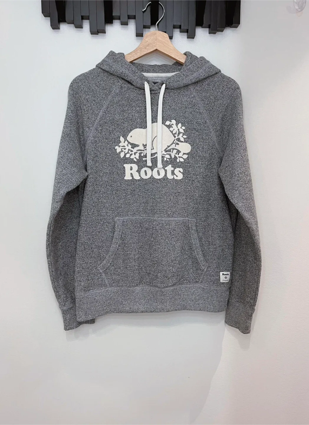 Women’s Roots Fleece Hoodie like new - Size S thumbnail