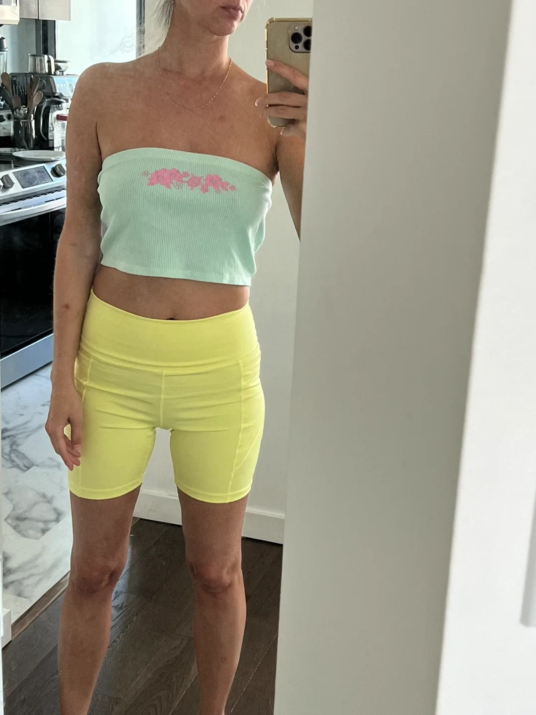 3$ jeans bike shorts and leggings image indicator(7)