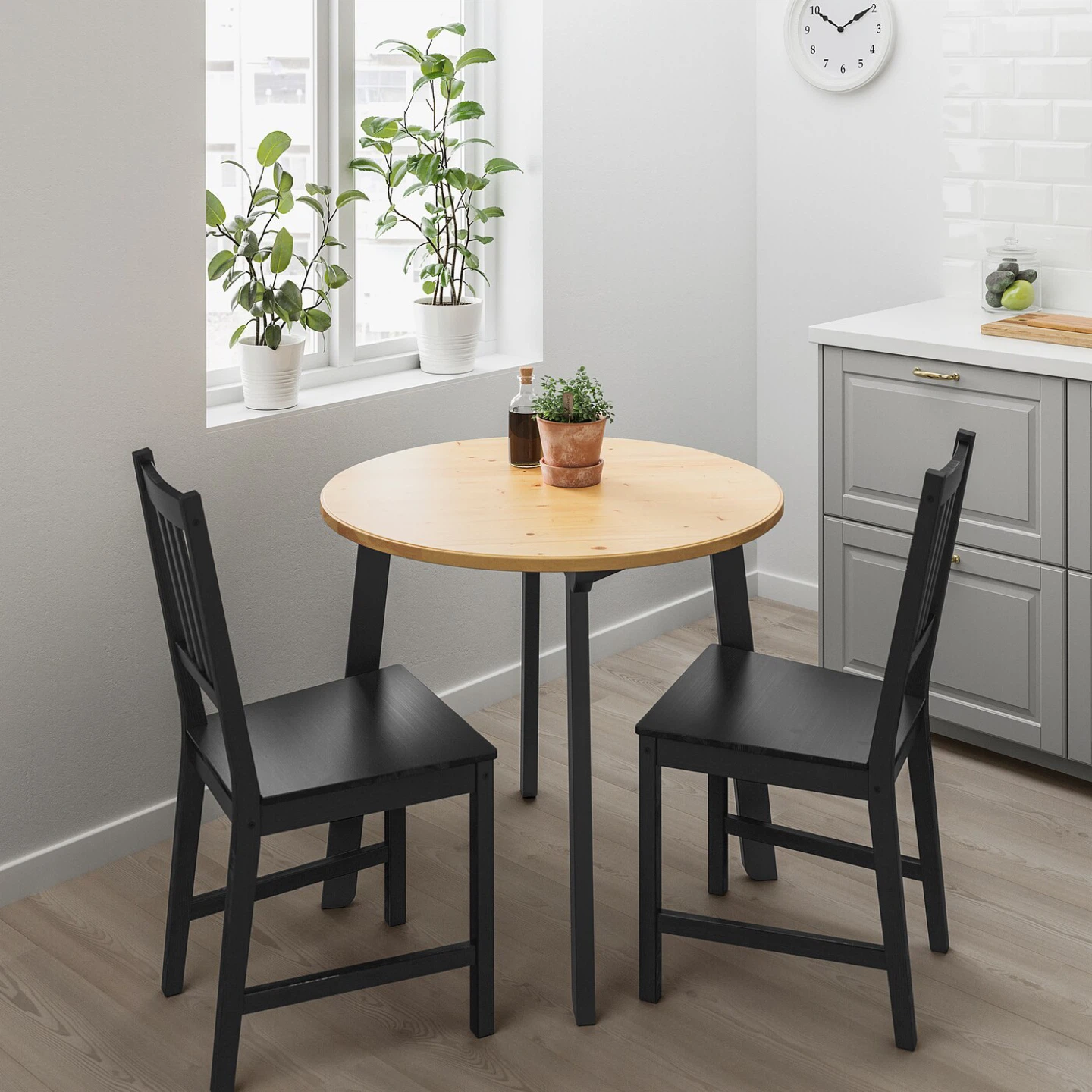 IKEA GAMLARED Small Round Dining Table