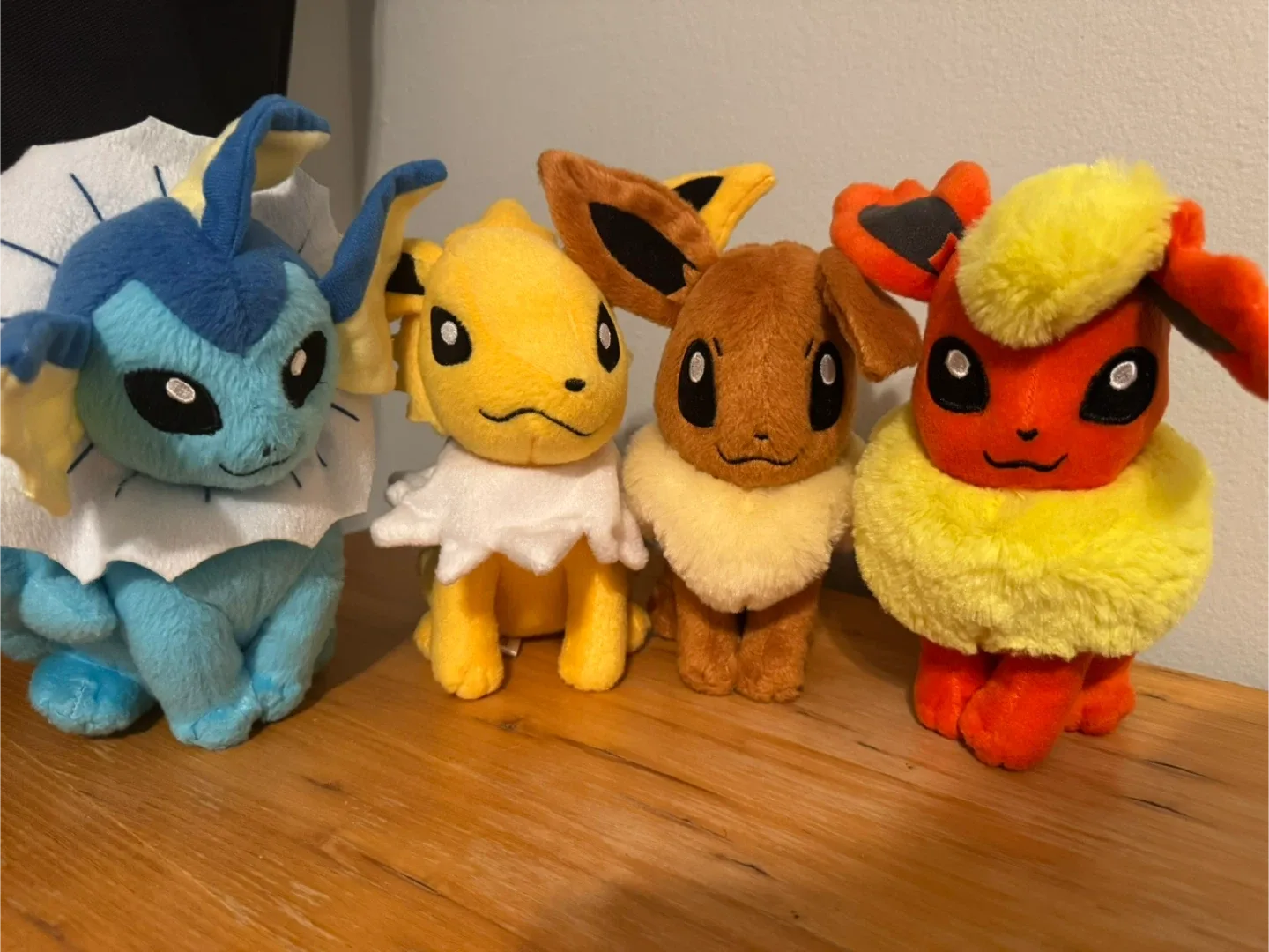 Pokemon Eevee Evolution Plushies image indicator(3)