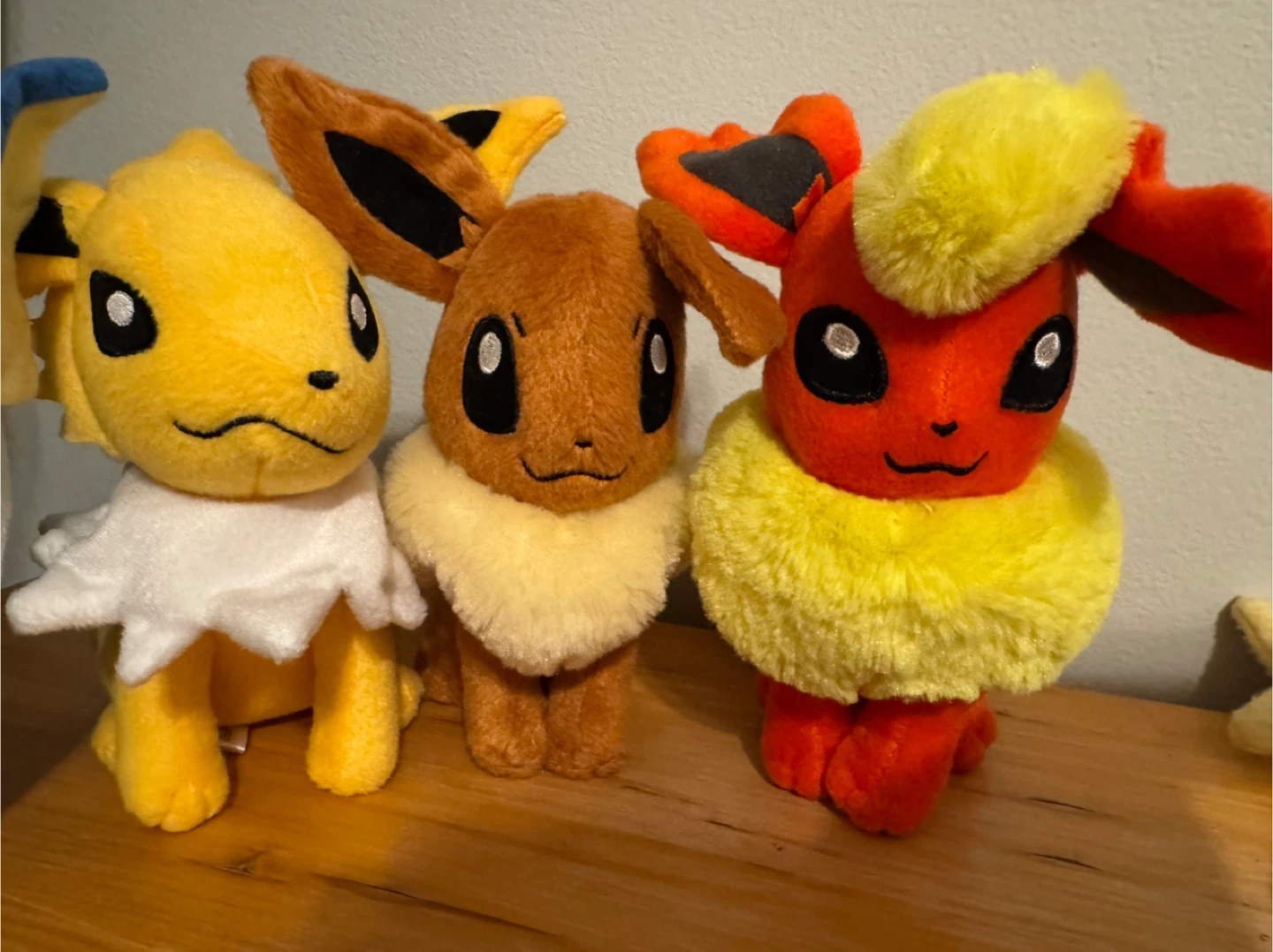 Pokemon Eevee Evolution Plushies - photo 2