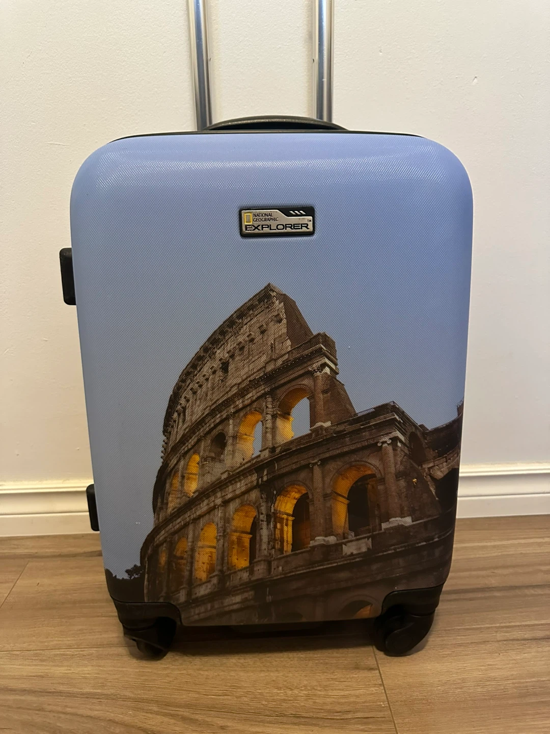 National Geographic Explorer Carry-On Suitcase Italy Colosseum - photo 2