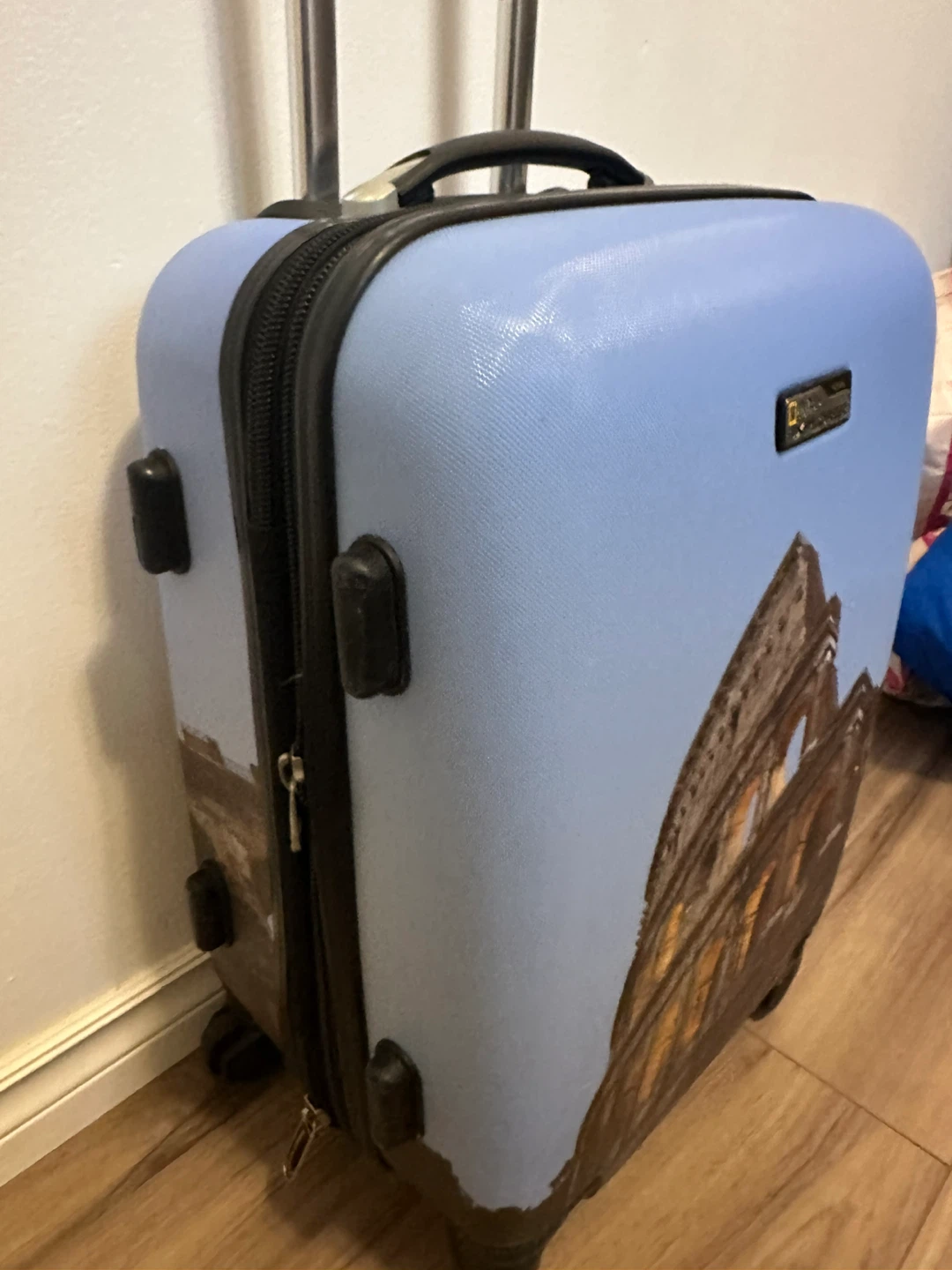 National Geographic Explorer Carry-On Suitcase Italy Colosseum - photo 4