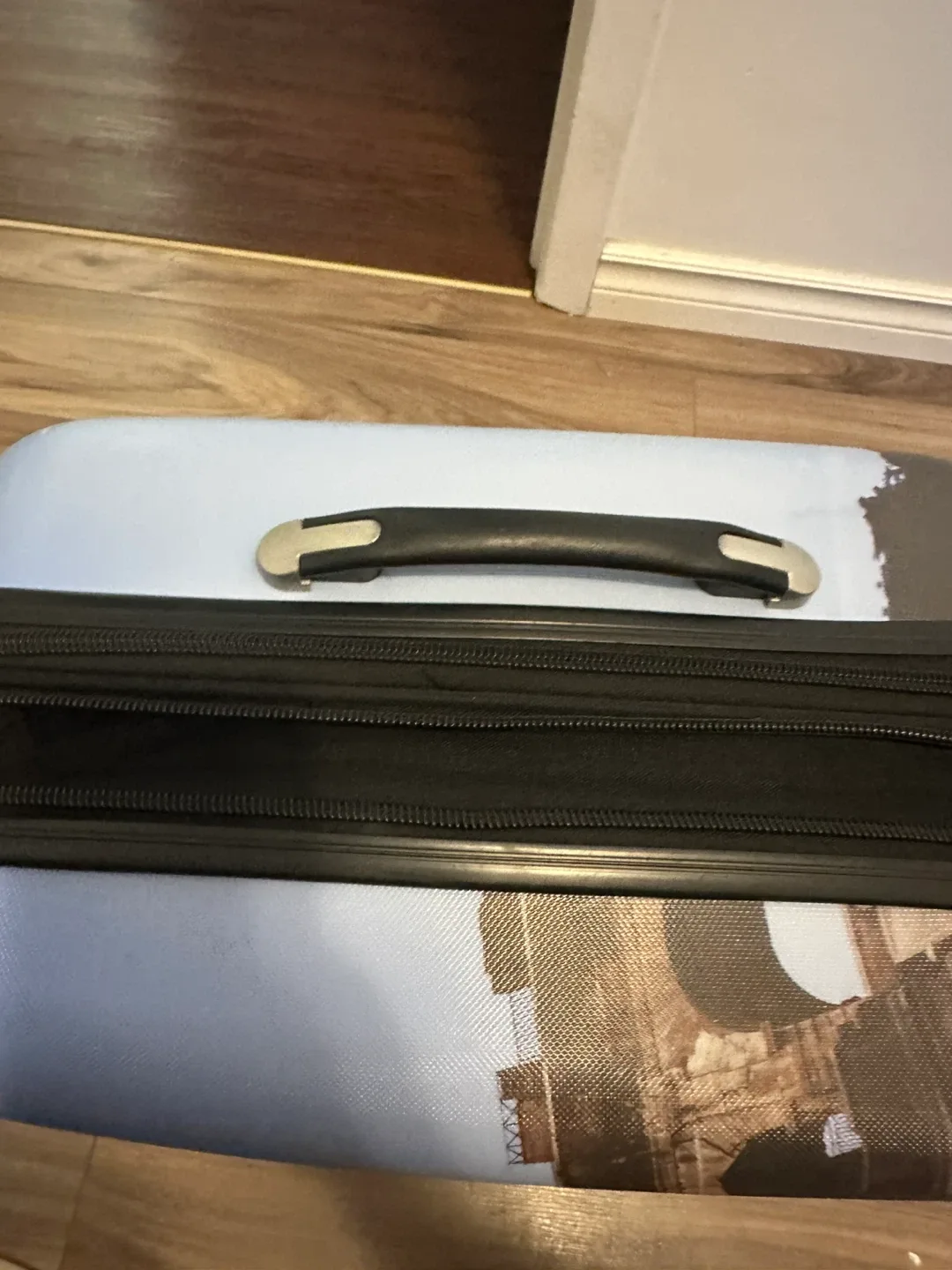 National Geographic Explorer Carry-On Suitcase Italy Colosseum image indicator(8)