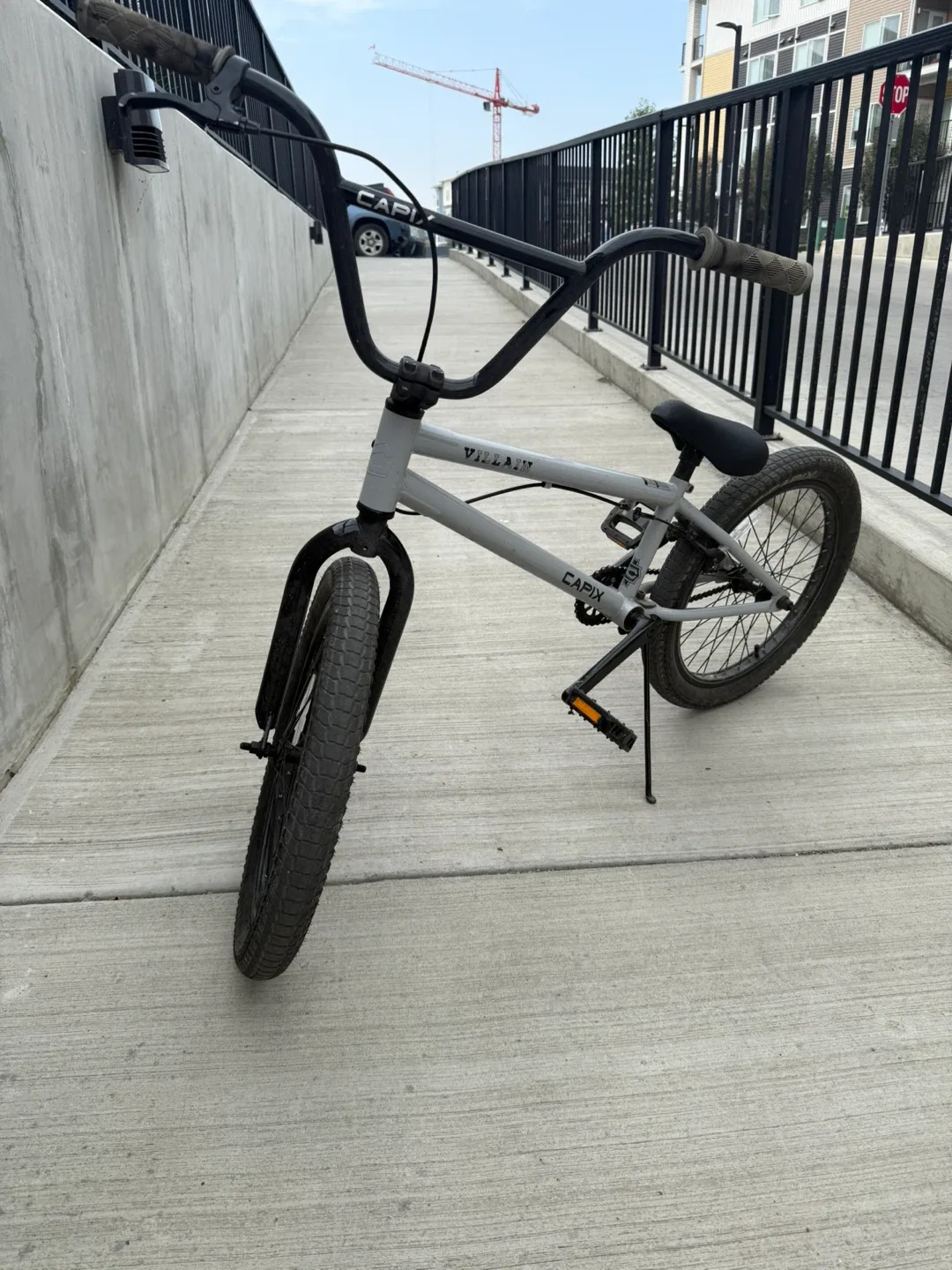 Capix Villain BMX Bike - Great Condition image indicator(2)