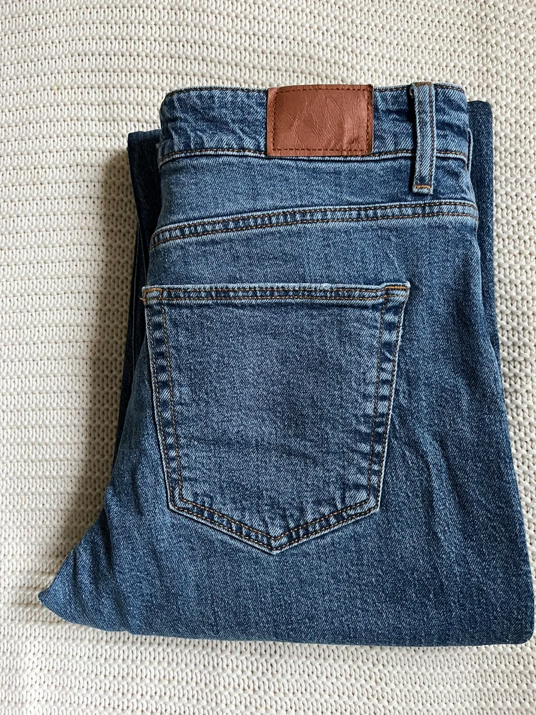 Zara - high rise straight jeans image indicator(6)
