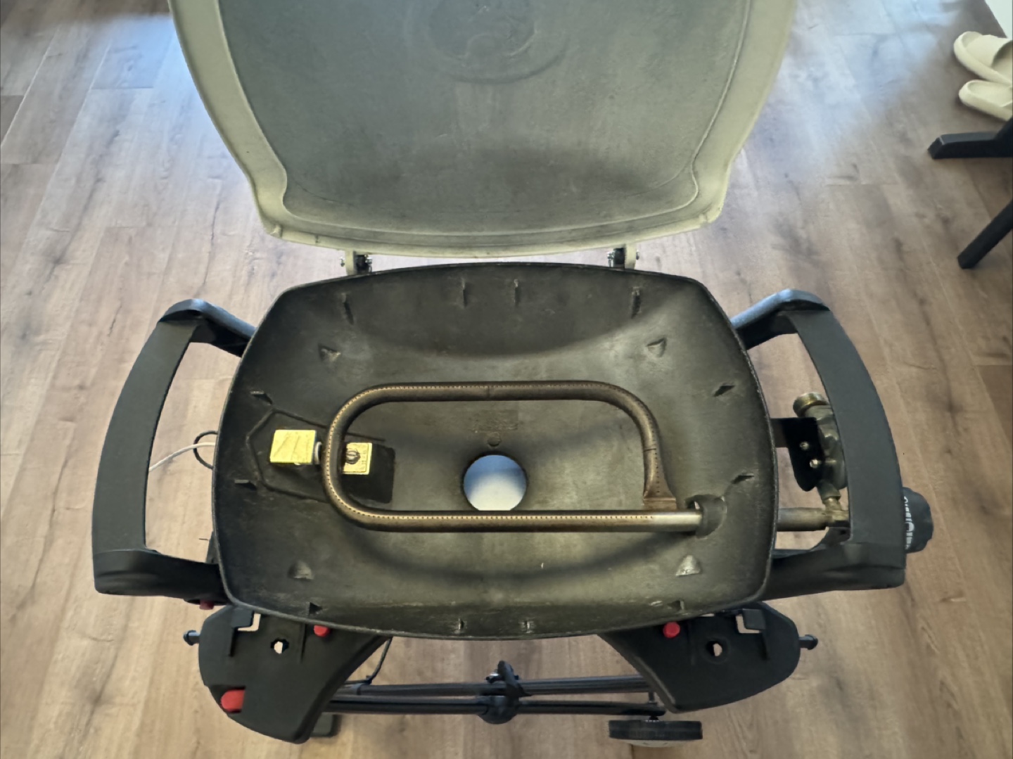 Weber Q 1000 Barbecue Grill - photo 4