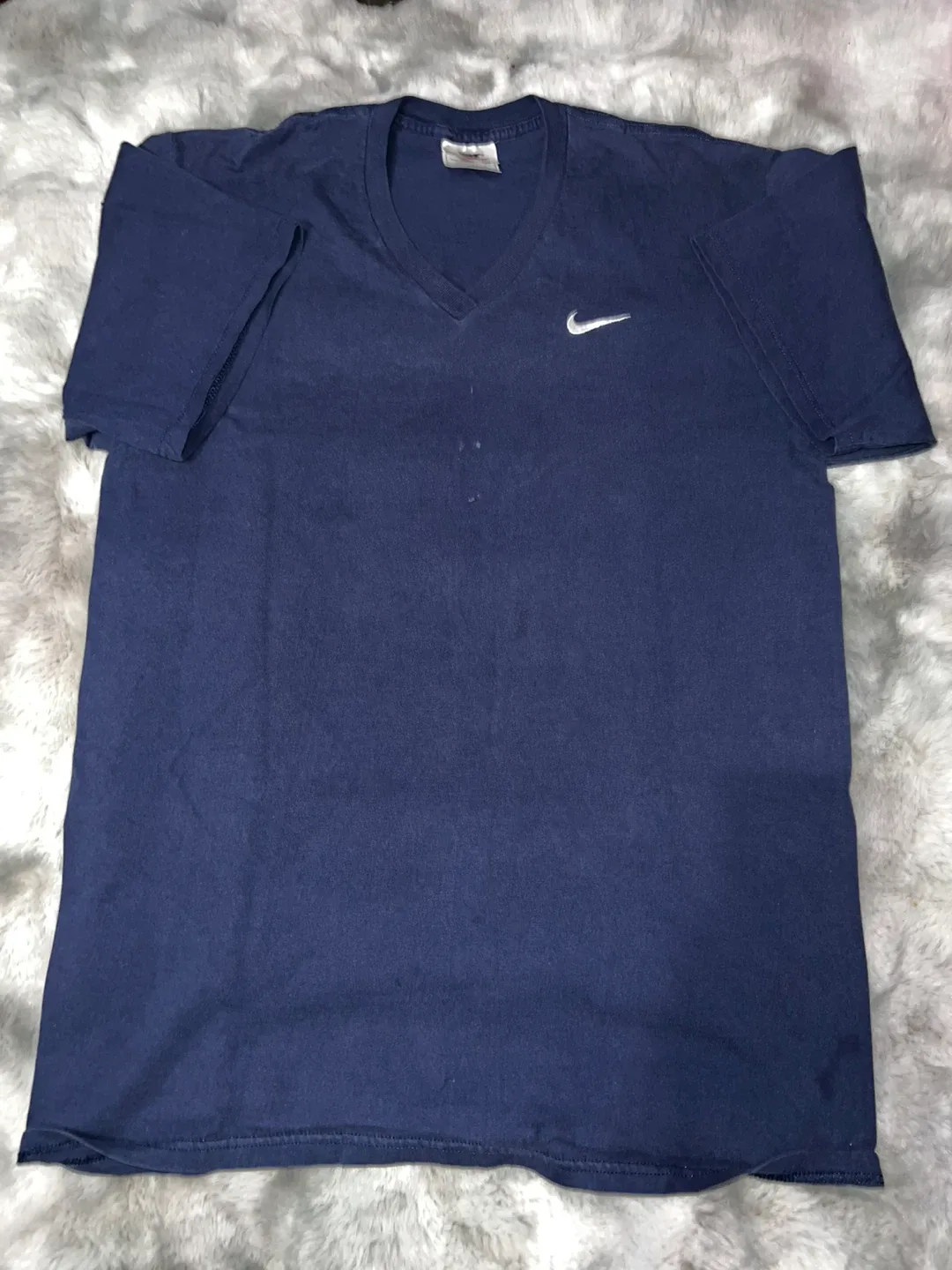 Nike Navy Blue V-Neck T-Shirt - Size L thumbnail