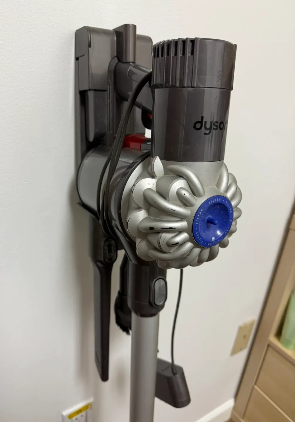 Dyson V6 Vacuum image indicator(3)
