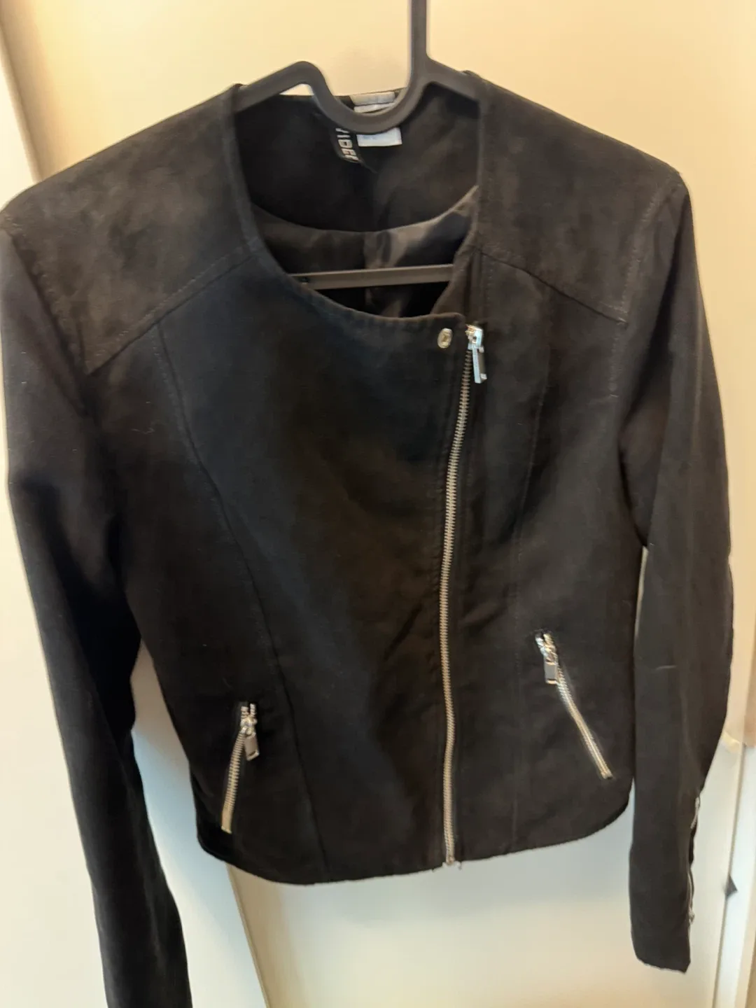 [New] H&M Black Suede Moto Jacket image indicator(2)