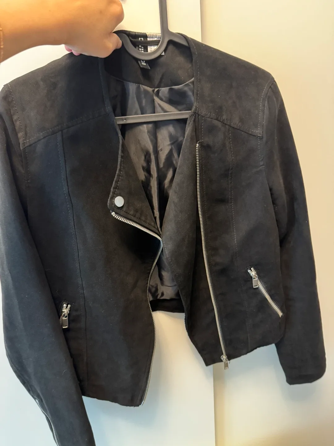[New] H&M Black Suede Moto Jacket image indicator(3)