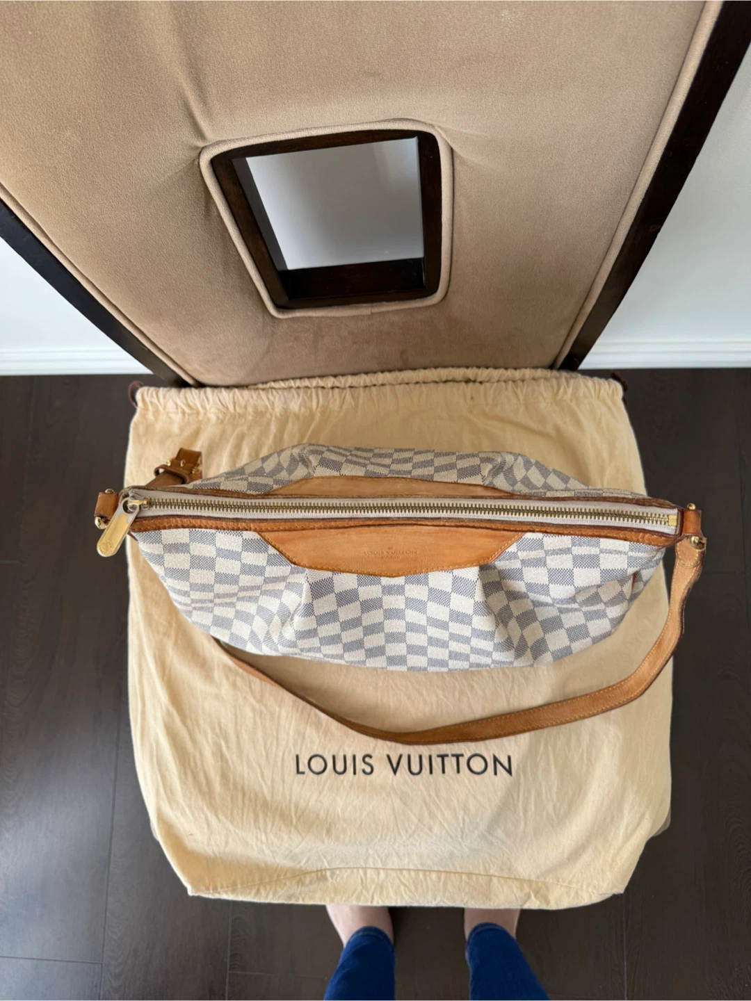 Authentic Louis Vuitton Siracusa GM - photo 5