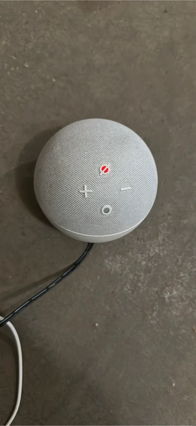 Amazon Echo Dot (4th Gen) - Smart Speaker thumbnail