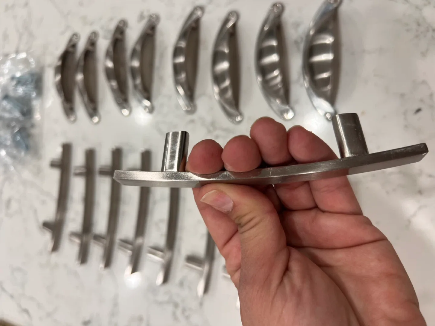 Drawer Pulls & Handles (17 pcs) image indicator(2)