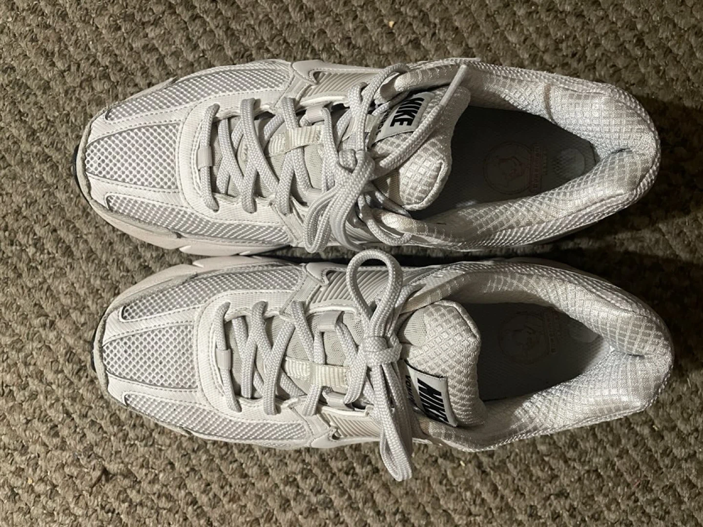 Nike Vomero 5 Light Silver/White Sneakers size 10.5 - photo 4