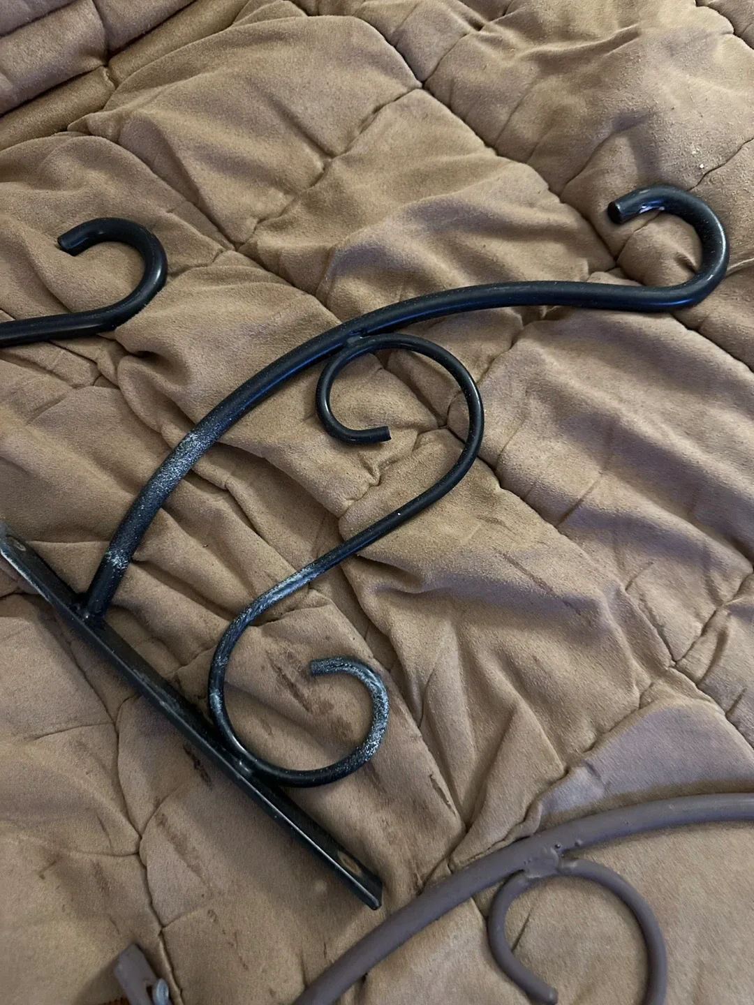 Metal Plant Hangers - Black & Brown image indicator(3)