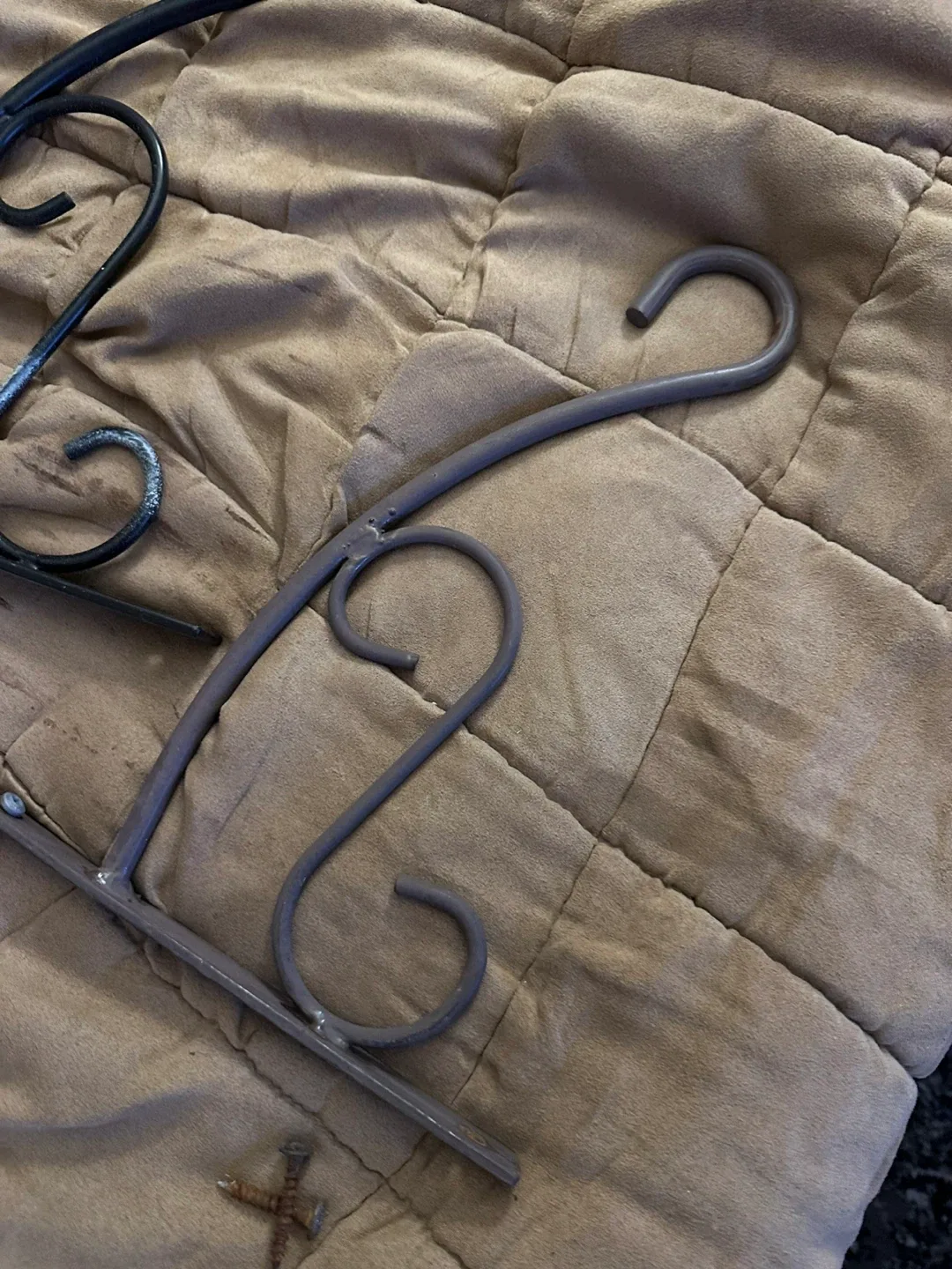 Metal Plant Hangers - Black & Brown image indicator(4)