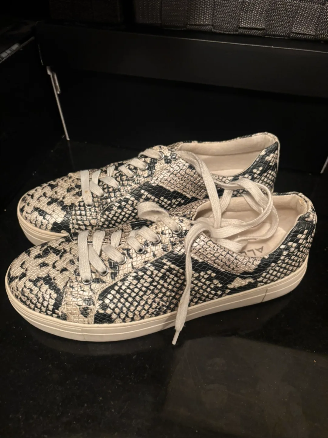 Women’s Aldo Shoes 7.5 US thumbnail