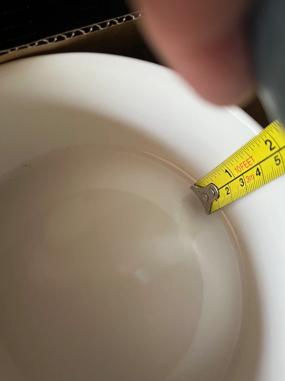 Set of 6 White Ceramic Bowls - NEW in Box image indicator(7)