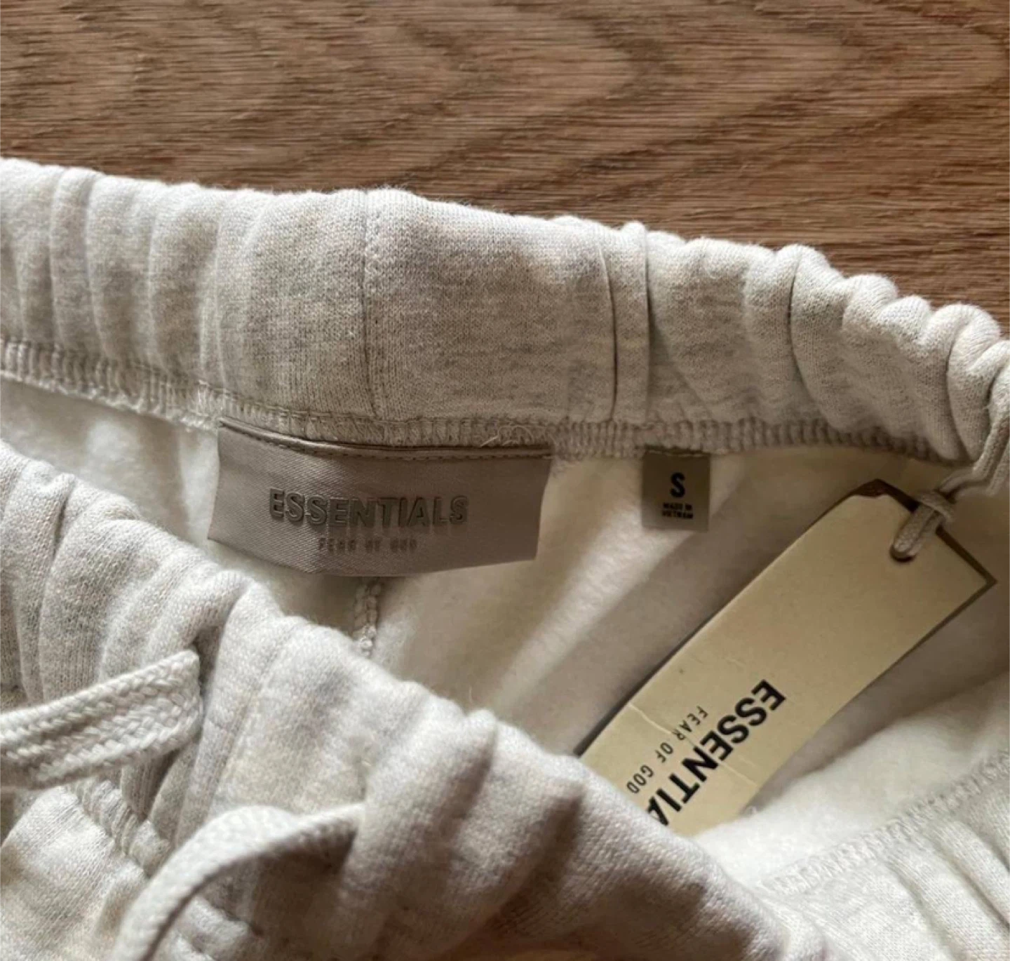 Essentials Fear Of God Light Oatmeal Shorts Men’s - photo 3