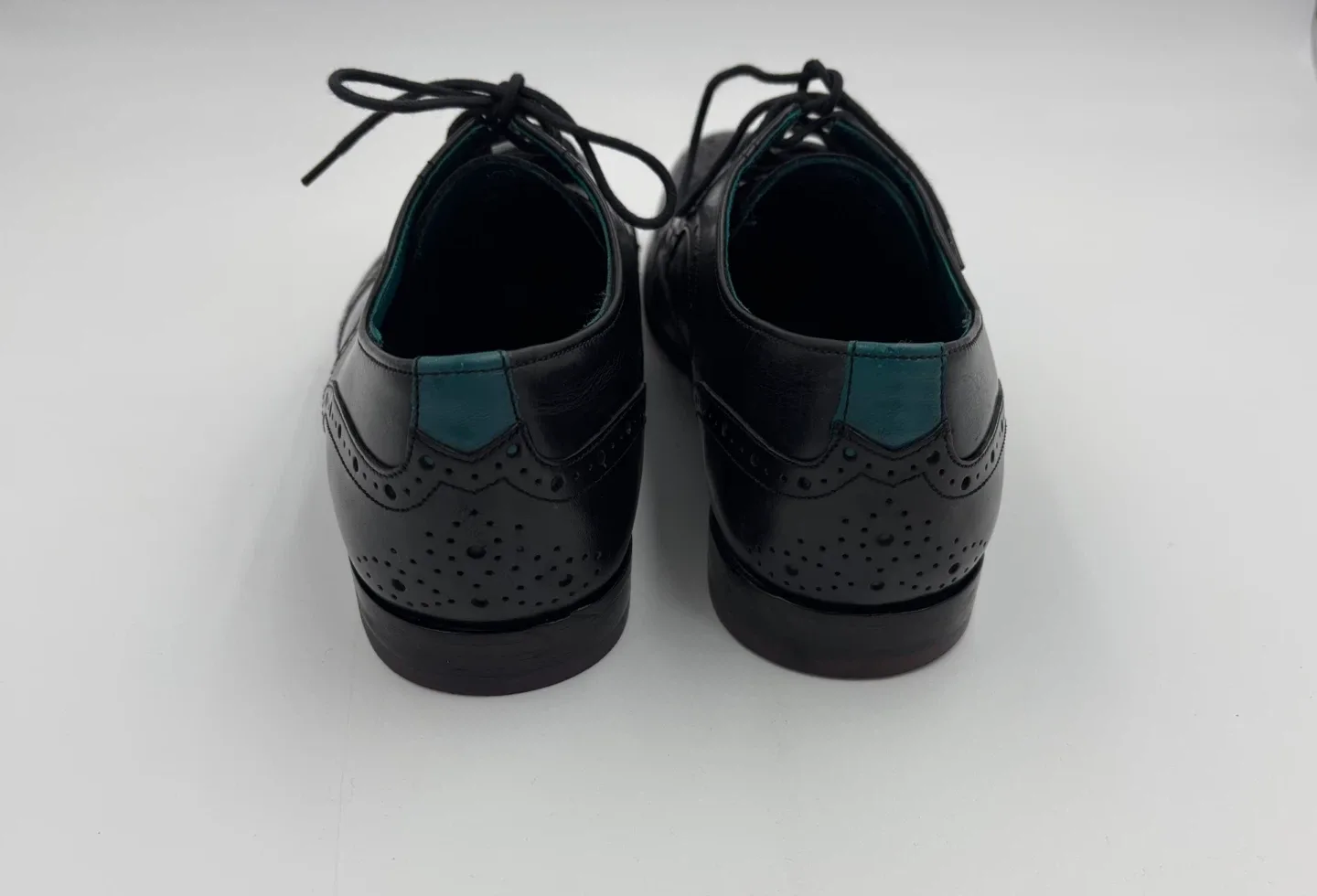 Ted Baker Leather Wingtip Oxford Dress Shoes Size 8 Mens (42) image indicator(4)