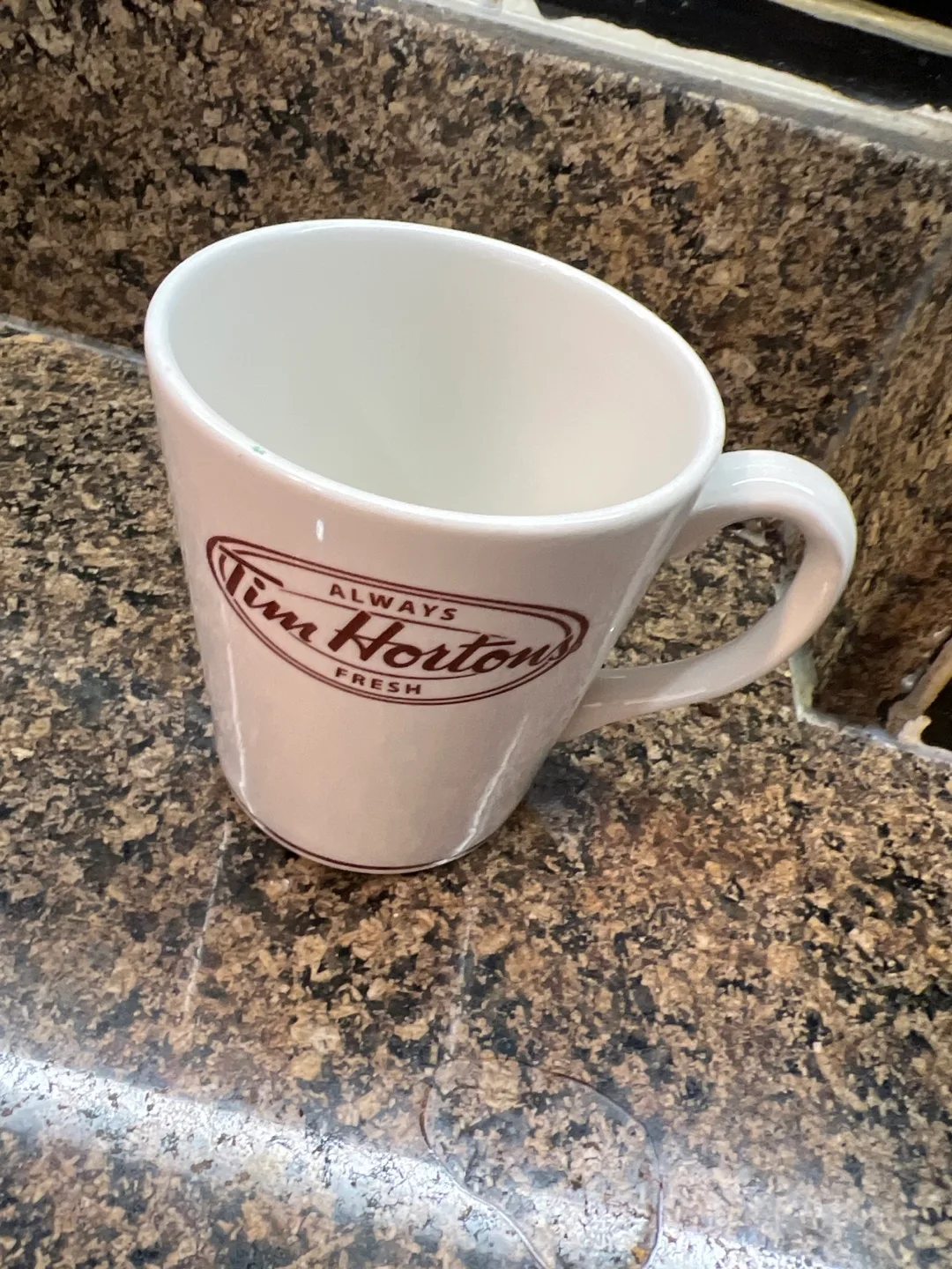 Now with 3 Tim Hortons Mug vintage button & Serving Plate Set image indicator(4)